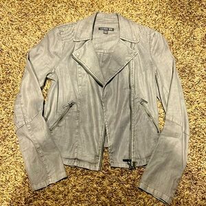 Women’s jacket